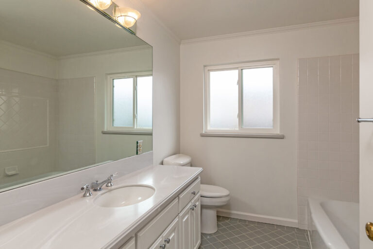 Bathroom (1)